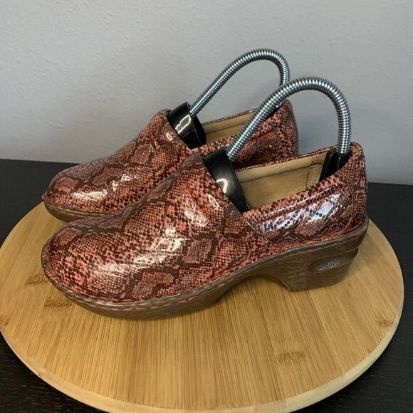 B.O.C. BY BORN WOMENS CLOGS SLIP ON SNAKESKIN PRINT CASUAL COMFORT SHOES SZ 6m - Picture 4 of 11